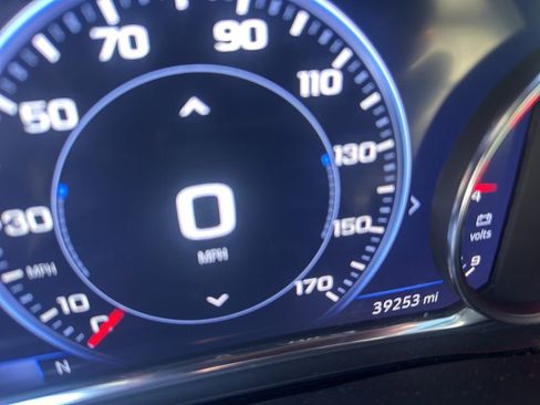 Used 2023 Chevrolet Traverse Premier image 18