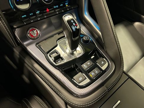 Used 2022 Jaguar F-TYPE R-Dynamic image 26