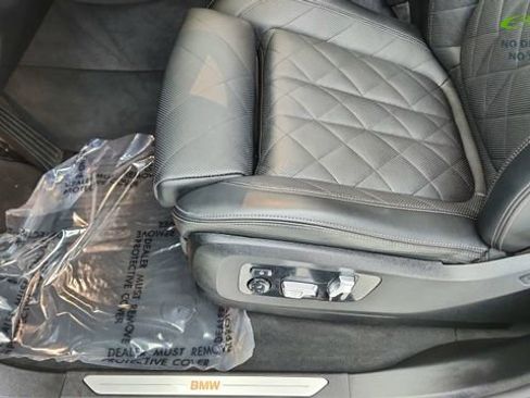 Used 2025 BMW X7 xDrive40i AWD/4WD image 38