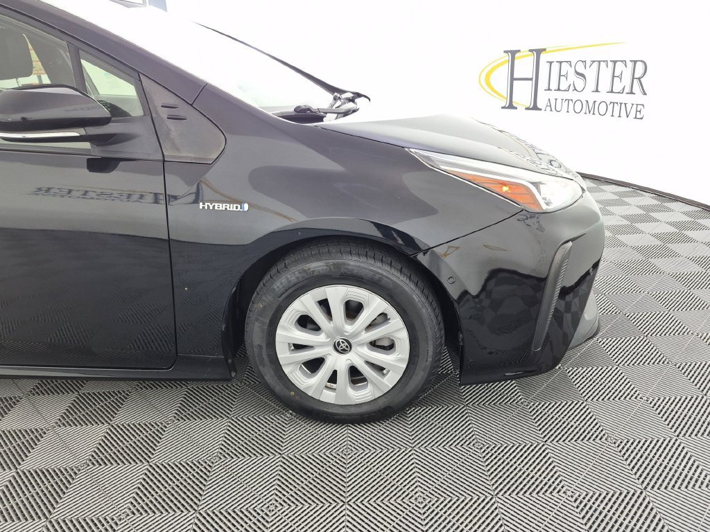 Used 2021 Toyota Prius LE FWD image 11