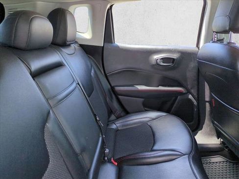 Used 2020 Jeep Compass Trailhawk AWD/4WD image 19