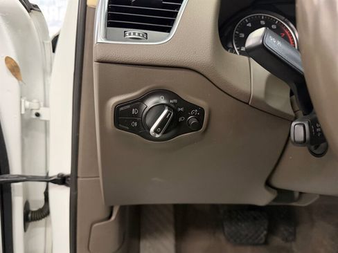 Used 2017 Audi Q5 2.0T Premium Plus w/ Technology Package image 19