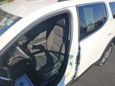 Used 2023 GMC Acadia SLE w/ Driver Convenience Package image 34