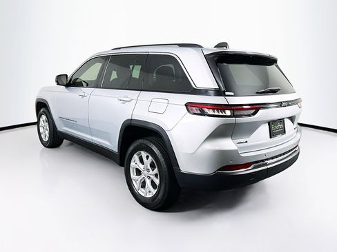 Used 2023 Jeep Grand Cherokee Limited image 5