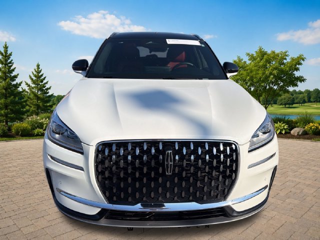 Used 2023 Lincoln Corsair Reserve w/ Equipment Group 201A AWD/4WD image 11