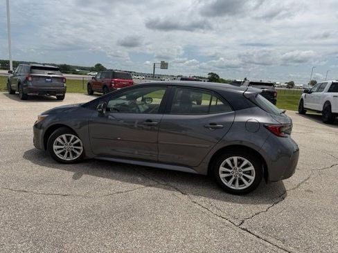 Used 2023 Toyota Corolla SE w/ SE Premium Package FWD image 10
