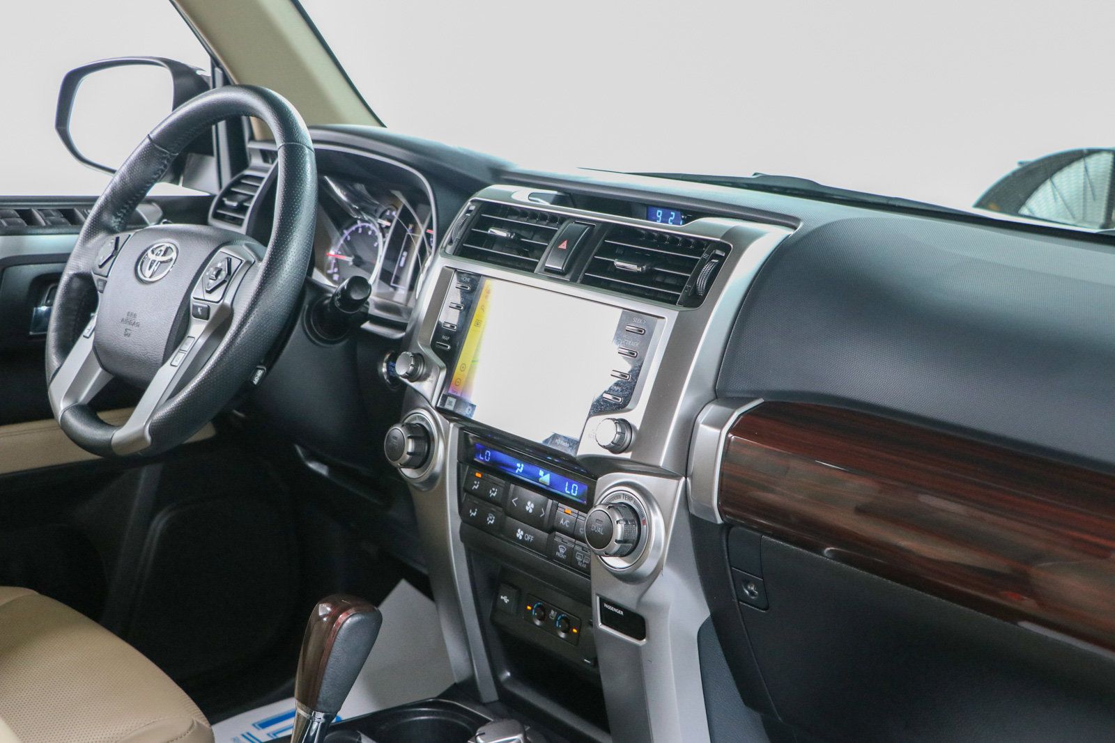 Used 2024 Toyota 4Runner Limited AWD/4WD image 27