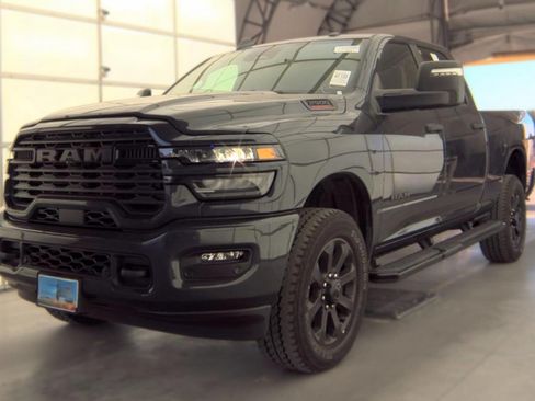 Used 2025 RAM 2500 Big Horn AWD/4WD image 2