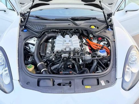 Used 2014 Porsche Panamera S RWD image 9