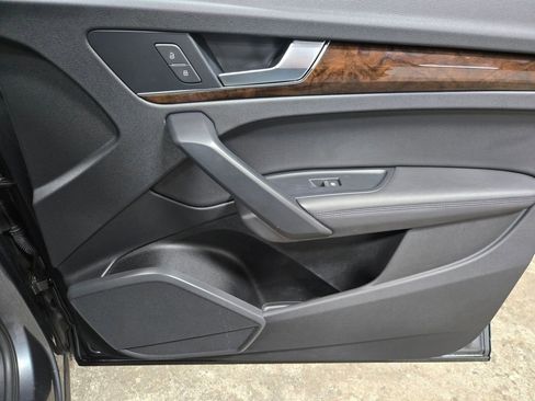 Used 2019 Audi Q5 2.0T Premium Plus w/ Premium Plus Package image 52