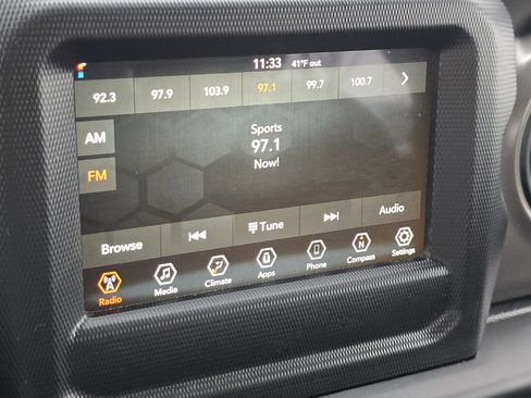 Used 2022 Jeep Wrangler Unlimited Sport image 5