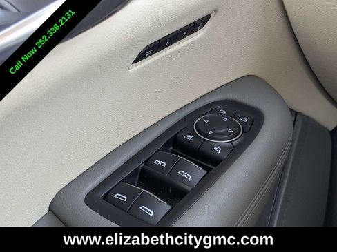 Used 2022 Cadillac XT6 Premium Luxury image 26