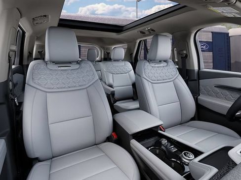 New 2027 Ford Explorer Platinum AWD/4WD image 10