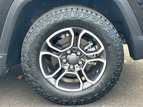 Certified 2022 Jeep Grand Cherokee Trailhawk w/ ADV Protech Group II image 7