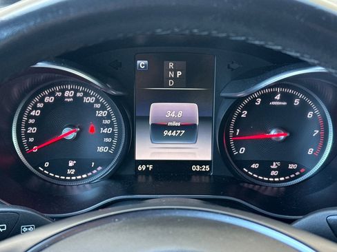 Used 2017 Mercedes-Benz GLC 300 4MATIC image 24