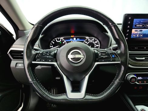 Used 2023 Nissan Altima 2.5 SL FWD image 13