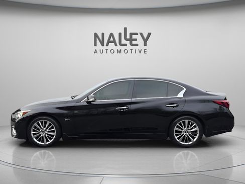 Used 2018 INFINITI Q50 Luxe w/ Sensory Package (Luxe) image 2