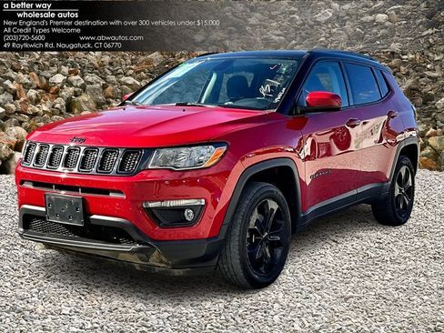 Used 2018 Jeep Compass Latitude image 1