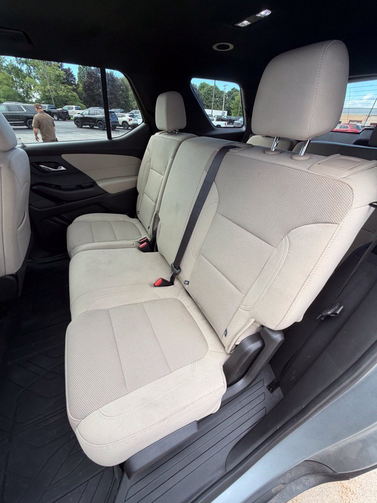 Used 2023 Chevrolet Traverse LS w/ Safety Package AWD/4WD image 11