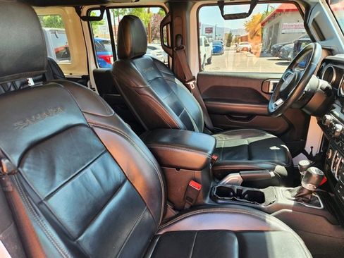 Used 2018 Jeep Wrangler Unlimited Sahara image 8