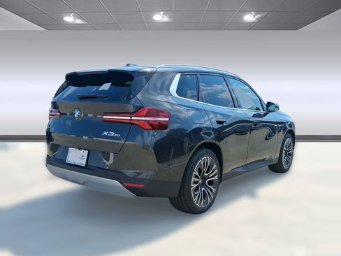 Used 2026 BMW X3 xDrive30 w/ Premium Package image 8