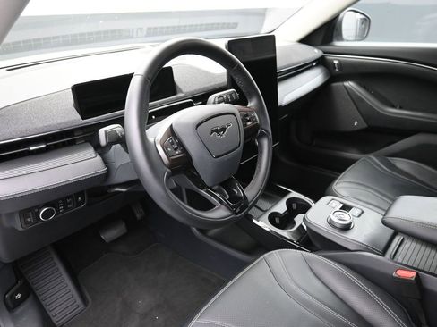 Used 2023 Ford Mustang Mach-E Premium image 18