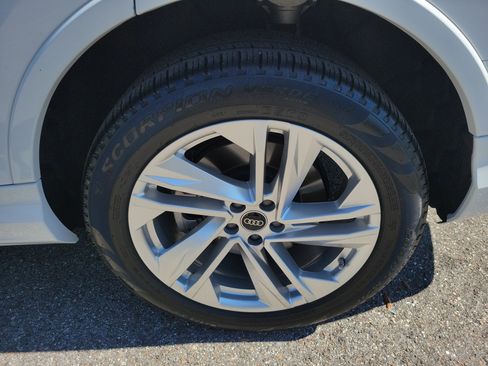 Used 2023 Audi Q7 3.0T Premium Plus w/ Premium Plus Package image 34