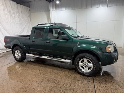 Used 2002 Nissan Frontier SE AWD/4WD image 4