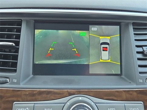 Used 2020 Nissan Armada SL image 25