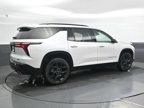 Used 2024 Chevrolet Traverse RS AWD/4WD image 4