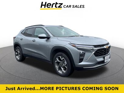 Used 2025 Chevrolet Trax LT w/ LT Convenience Package