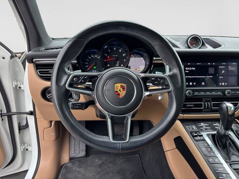 Used 2020 Porsche Macan AWD/4WD image 11