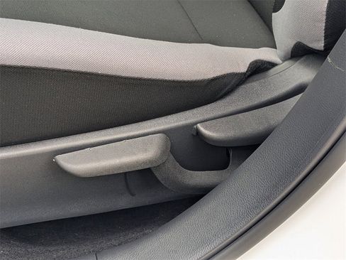 New 2025 Nissan Versa S w/ Trunk Package image 18