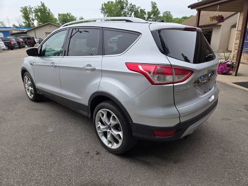 Used 2014 Ford Escape Titanium FWD image 4