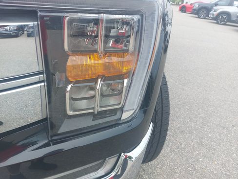 Used 2022 Ford F150 Lariat w/ Trailer Tow Package AWD/4WD image 32