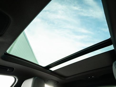 Used 2023 Audi Q5 2.0T Premium w/ Convenience Package image 38