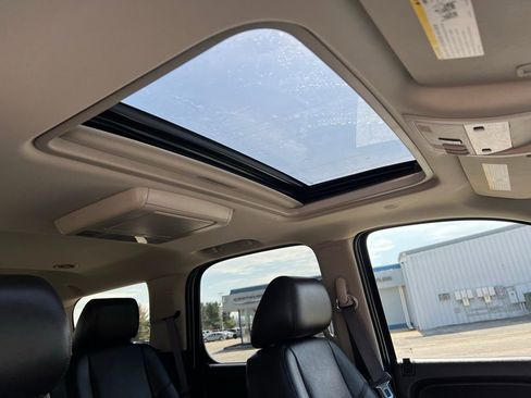 Used 2012 GMC Yukon SLT image 16