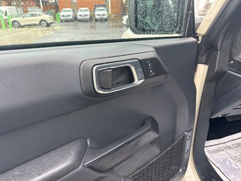 Used 2025 Ford Bronco Big Bend image 29