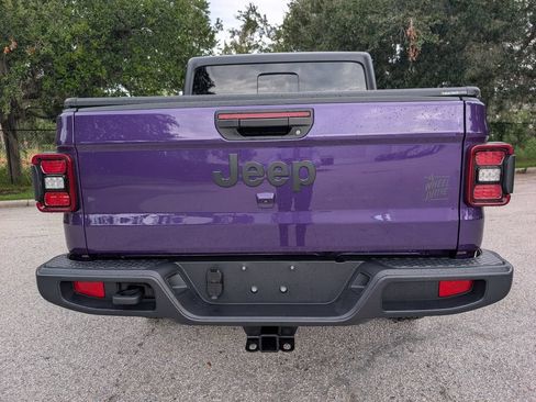 Used 2026 Jeep Gladiator Sport AWD/4WD image 7