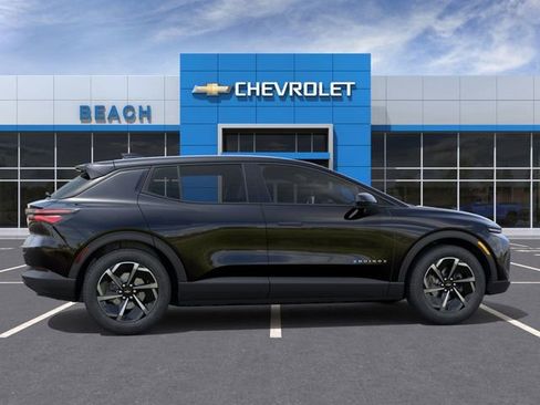 New 2026 Chevrolet Equinox EV LT image 5