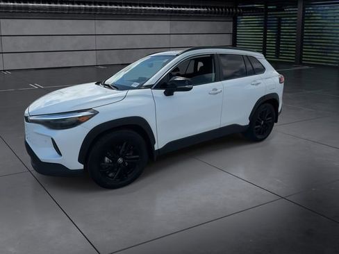 Used 2026 Toyota Corolla Cross XSE w/ Convenience Package image 4