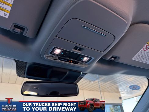 Used 2025 Ford F350 Lariat image 35