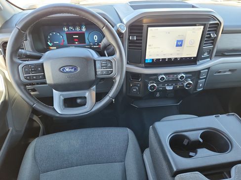 Used 2025 Ford F150 XLT w/ Equipment Group 301A Standard image 9