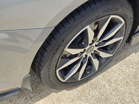 Used 2025 Chevrolet Malibu RS image 9