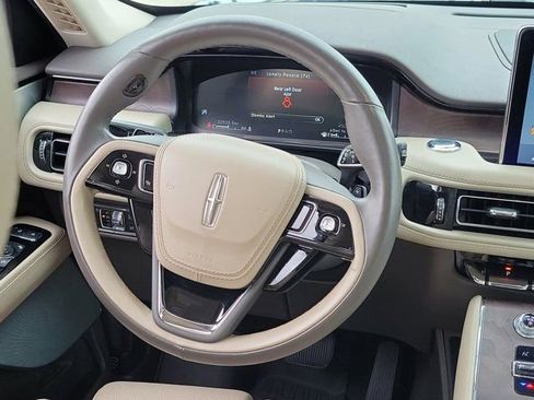 Certified 2020 Lincoln Aviator Reserve w/ Equipment Group 202A AWD/4WD image 29
