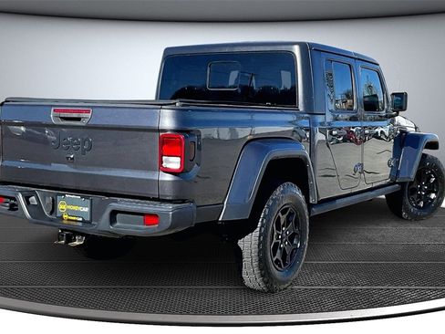 Used 2021 Jeep Gladiator Willys image 6