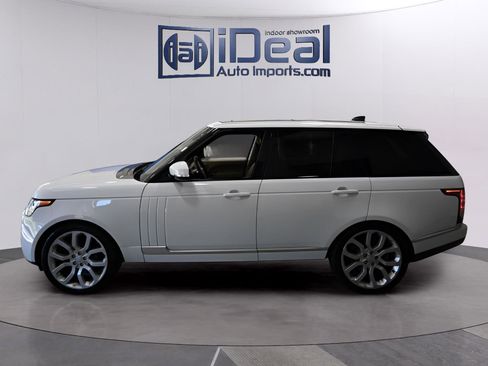 Used 2017 Land Rover Range Rover HSE AWD/4WD image 2