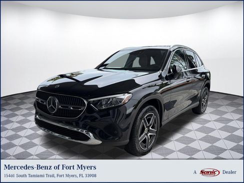 Certified 2026 Mercedes-Benz GLC 300 image 1
