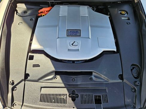 Used 2013 Lexus LS 600h L w/ Executive-Class Seating Pkg AWD/4WD image 11