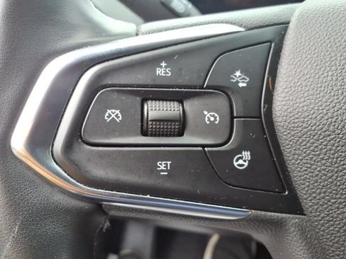 Used 2025 Chevrolet Trax ACTIV FWD image 20